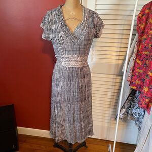 ANTHROPOLOGIE | deletta blue & cream pattern v neck midi dress S